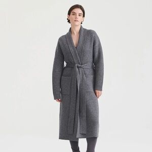 Women’s wool cashmere blend coat 90% wool 10% Cashmere